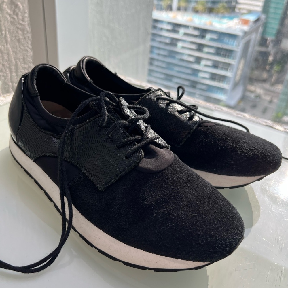 Stylish Suede Black Women Shoes